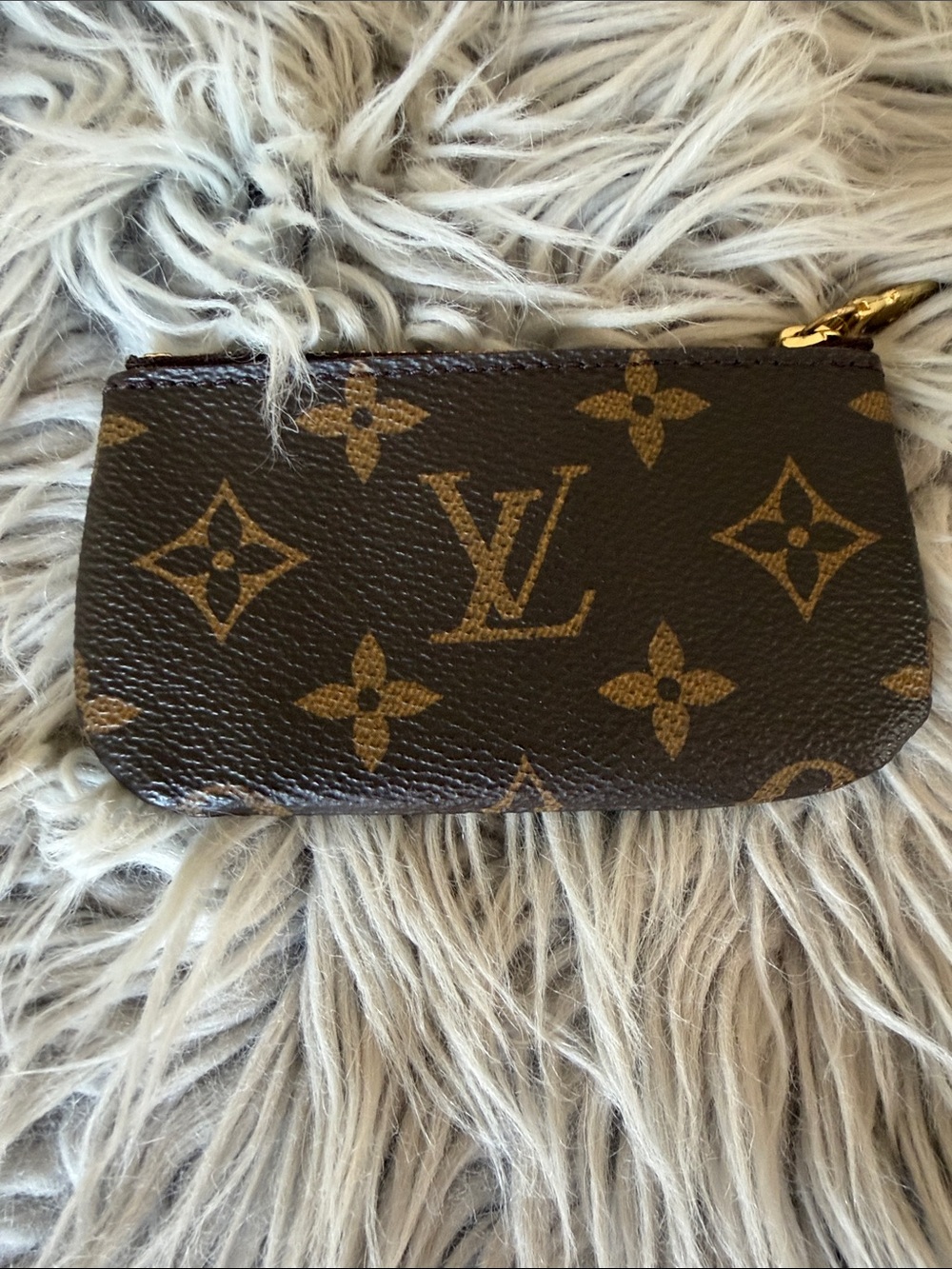 Louis Vuitton Brown Monogram Key Pouch with Gold Hardware - Picture 3 of 4